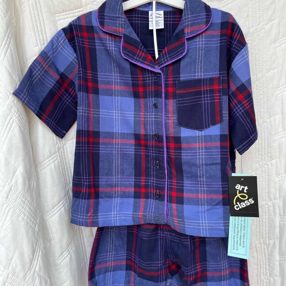 Kids sleepwear set.